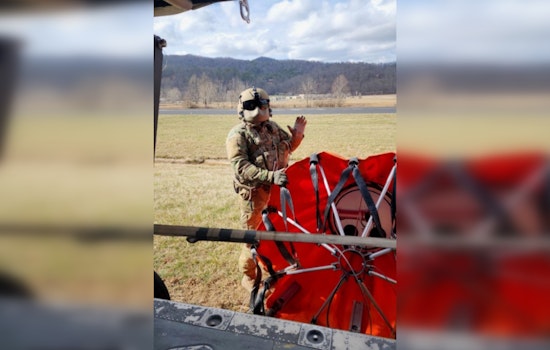 Tennessee National Guard Deploys Blackhawks to Combat East Tennessee Wildfires, Knoxville Unit Provides Crucial Aerial Support