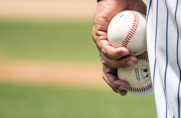 Tennessee Volunteers Remain Undefeated, Secure Victory Over Florida Gators in SEC Baseball Opener