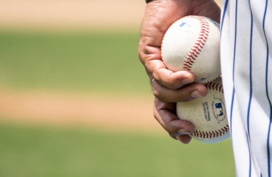 Tennessee Volunteers Remain Undefeated, Secure Victory Over Florida Gators in SEC Baseball Opener