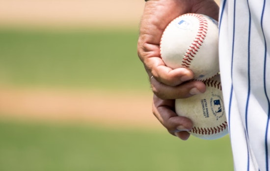 Tennessee Volunteers Remain Undefeated, Secure Victory Over Florida Gators in SEC Baseball Opener