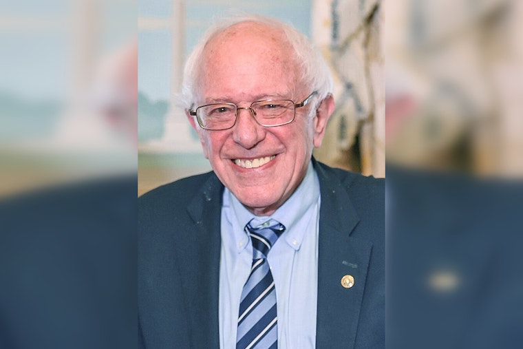 Thousands Rally with Bernie Sanders in Warren, Michigan to Combat Oligarchy and Healthcare Cuts