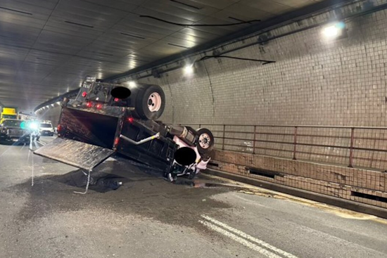 Traffic Resumes in Baltimore's Fort McHenry Tunnel After Overturned Dump Truck Spills Gravel on I-95