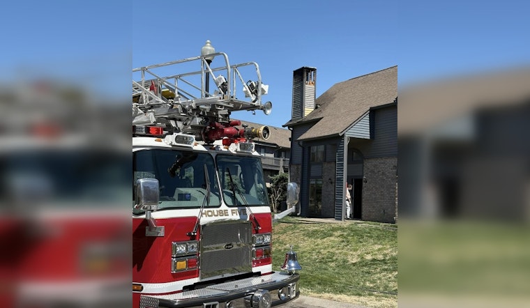 Two Hendersonville Families Displaced, No Injuries in Swift Apartment Complex Fire Response