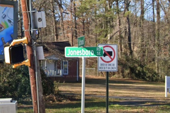 Two Men Fatally Shot on Jonesboro Road SE, Atlanta Police Investigating