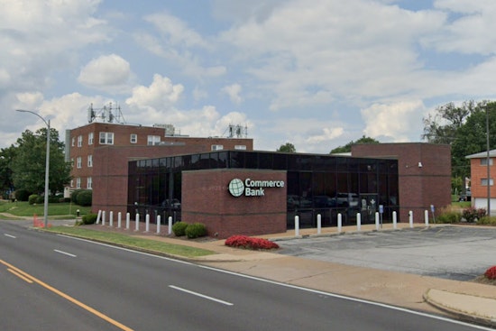 Unidentified Suspect Robs Commerce Bank in Lindenwood Park, St. Louis Police Seek Information