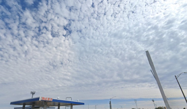 Warm and Sunny Week Ahead for New Orleans, with Mid-70s Predicted and Possible Weekend Showers