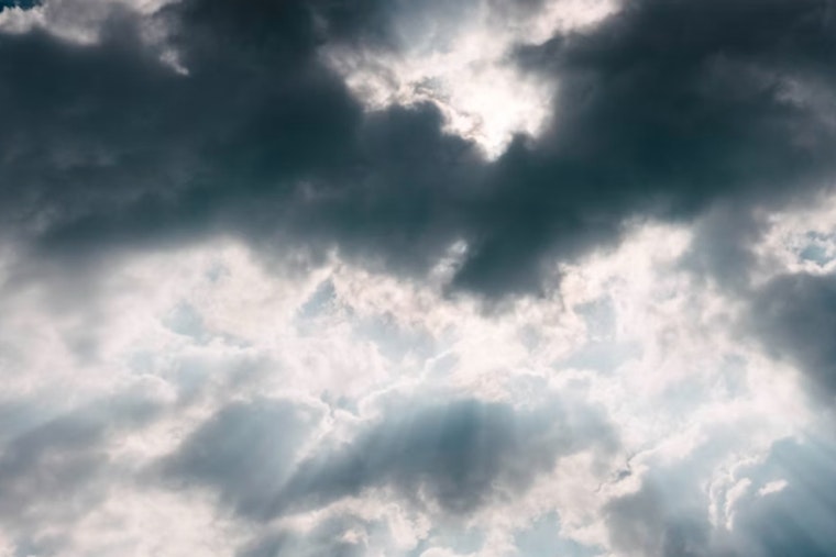 Washington D.C. Braces for Mixed Weather with Showers and Sunny Spells Forecasted