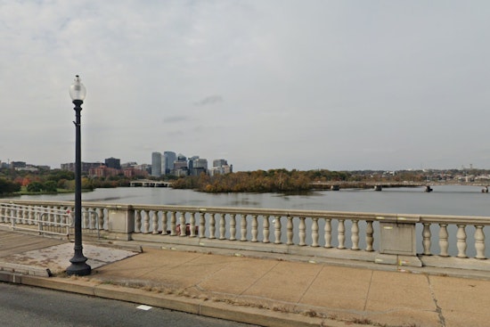 Washington D.C. Braces for Strong Winds and Heavy Showers as NWS Issues Gale Warning