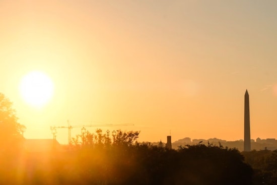 Washington D.C. Braces for Weather Whiplash with Sunny Days Foggy Nights and Weekend Showers