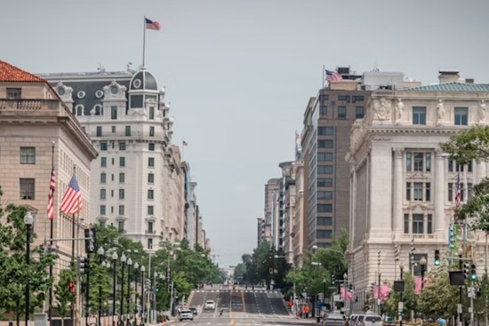 Washington D.C. Faces Gale Warning and Strong Winds as NWS Advises Caution