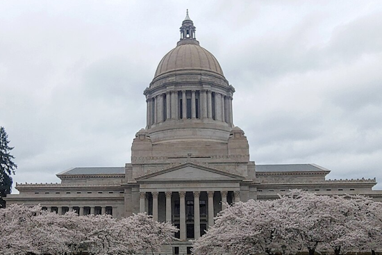 Washington Senate Committee Advances Bill for Fair Wages in High-Hazard Industries