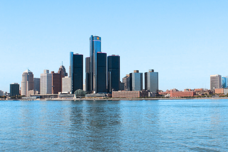 Windy Days and Chilly Nights: Detroit's Weather Forecast Reveals Brisk Temperatures and Gusts Ahead