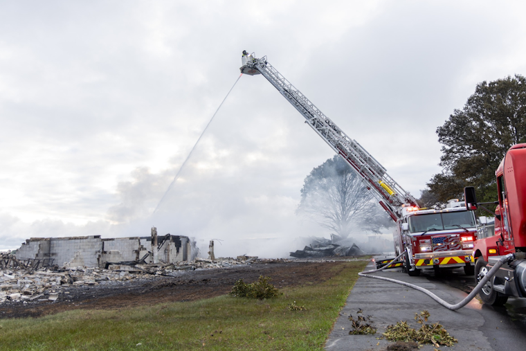 21 Horses Perish in Catastrophic Barn Fire in Reddick, Florida, Cause Under Investigation