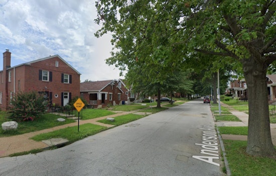 24-Year-Old Man Survives Carjacking by Bottle-Wielding Assailants in Penrose, St. Louis