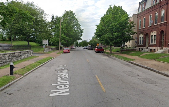 74-Year-Old Man Robbed at Gunpoint in St. Louis, Police Seek Public's Help to Nab Suspects