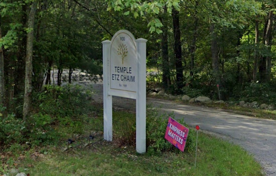 Anti-Semitic Vandalism Strikes Temple Etz Chaim in Franklin, MA, Community Shaken but Resilient