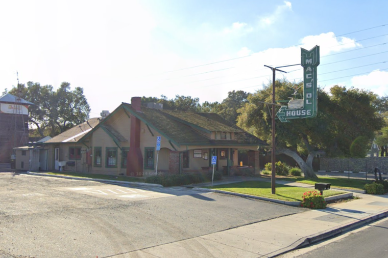 Antioch's Beloved Mac's Old House to Close After 42 Years, Emphasizing Bay Area's Evolving Restaurant Scene