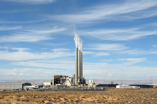 Arizona GOP Champions Coal Power, Petitions Interior Secretary to Prevent Plant Shutdowns