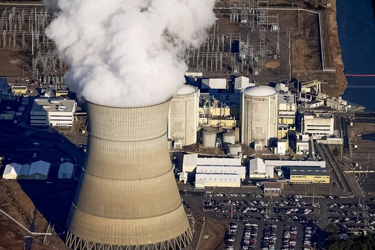 Arizona Joins Multi-State Legal Battle Against Federal Regulations to Propel Nuclear Energy Innovation