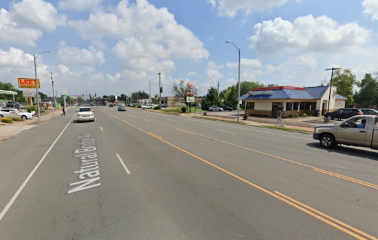 Armed Carjacking in St. Louis' Kingsway East Neighborhood Leaves Couple Without Vehicle