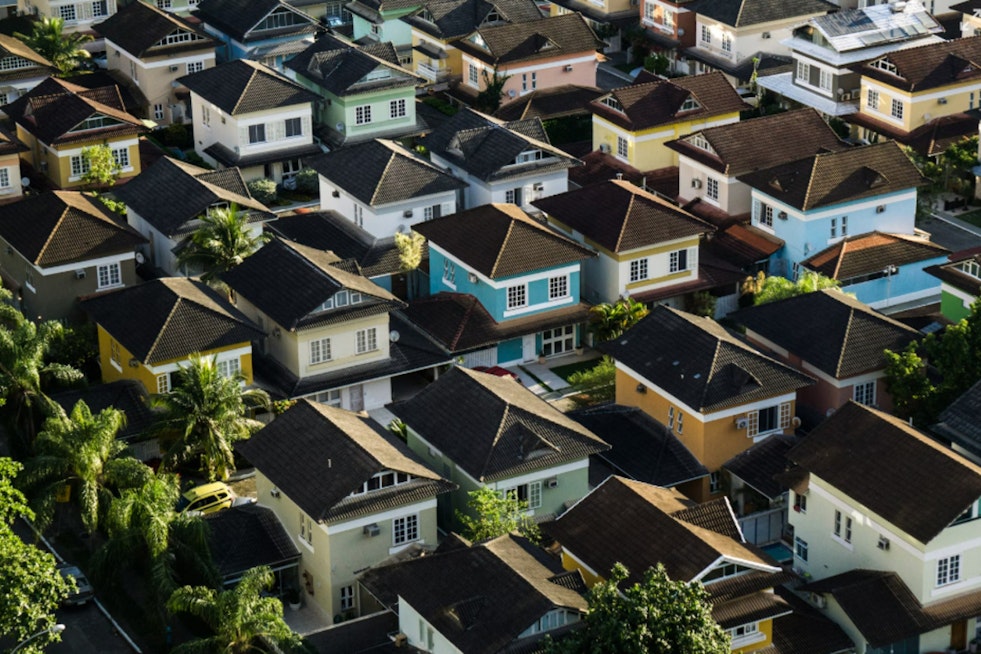 Atlanta Housing Market Shifts as Sellers Offer More Concessions Amid Economic Uncertainty