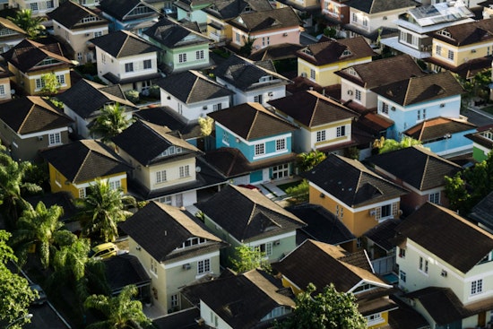 Atlanta Housing Market Shifts as Sellers Offer More Concessions Amid Economic Uncertainty