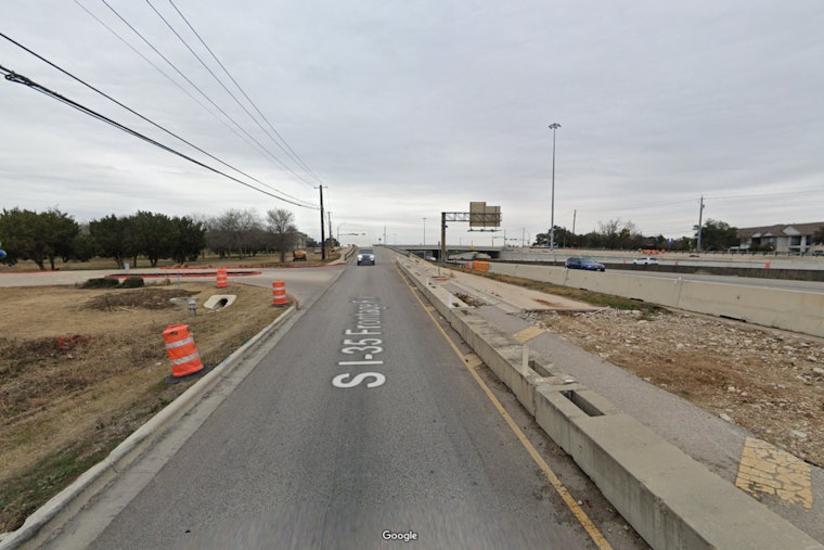Austin Police Investigate Fatal Motorcycle Crash on S IH 35, One Dead in 27th Traffic Fatality of 2025