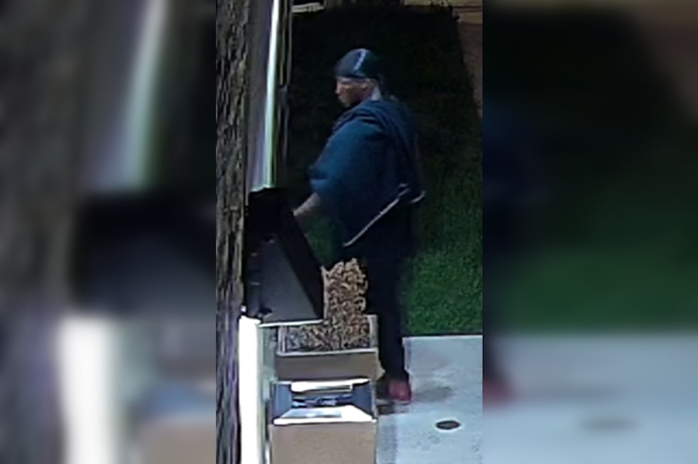 Austin Police Seek Public Assistance in Identifying Suspect Involved in Early Morning Robbery
