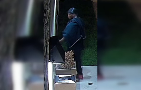 Austin Police Seek Public Assistance in Identifying Suspect Involved in Early Morning Robbery