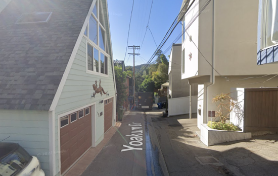 Beverly Crest Neighborhood Alert, Retaining Wall Near Brink of Collapse Close to Residence