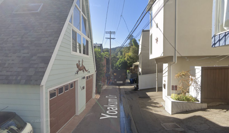 Beverly Crest Neighborhood Alert, Retaining Wall Near Brink of Collapse Close to Residence