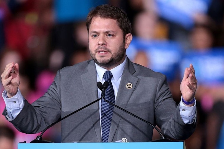 Bipartisan Effort Led by Senator Gallego Seeks to Modernize HUD Voucher Allocation in Fast-Growing Cities