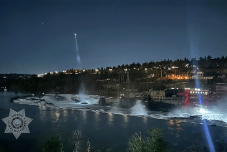 Body Found in Willamette River Amid Search for Missing Kayaker, No Connection Established