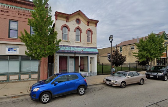 Book Lovers Rejoice as Niche Book Bar Opens in Milwaukee's 6th District on Independent Bookstore Day