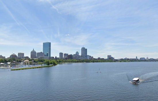 Boston Weather Alert, Enjoy Today's Sunshine Before Weekend Showers and Possible Thunderstorms Roll In