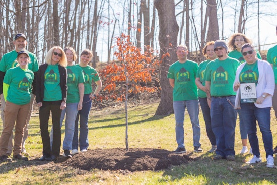 Brownsburg, Indiana Celebrates 10 Years as Tree City USA, Affirms Commitment to Urban Forestry