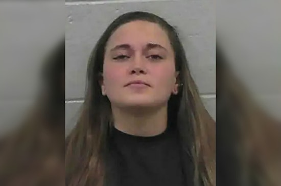 Butts County Jailer Charged with Smuggling Contraband, Violating Oath of Office
