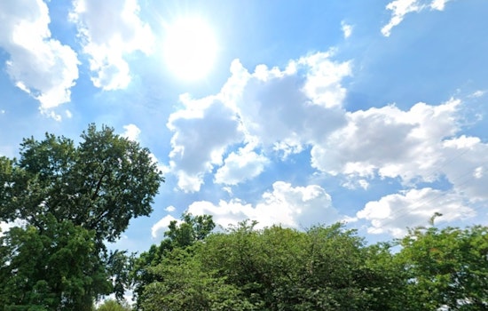 Charlotte to Experience Gradual Clearing and Warm Temperatures with Showers Expected Midweek