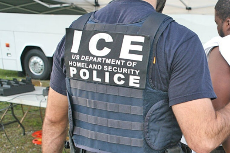 Chicago Community Rallies for Release of ICE-Detained Man Poised to Donate Kidney to Brother in Life-Threatening Condition