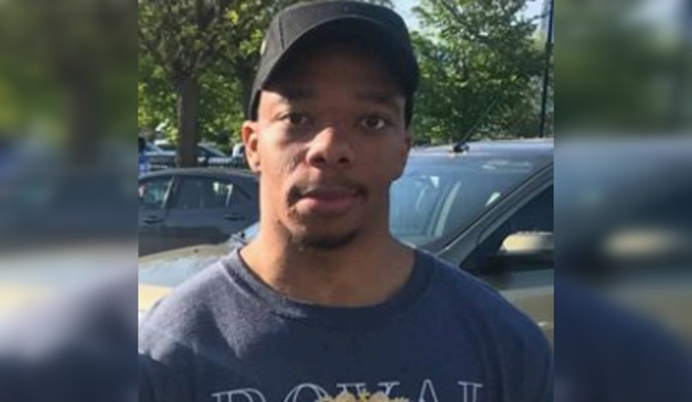 Chicago Police Seek Public's Help to Find Endangered Missing Man Quintin Hall Last Seen on E. 74th St.