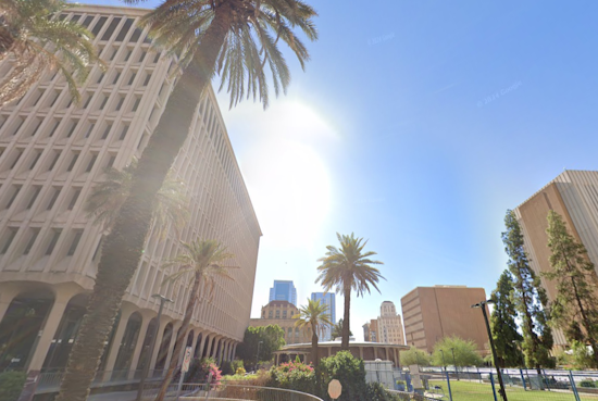 Clouds and Warmth Precede Weekend Cool-Down in Phoenix, Says National Weather Service