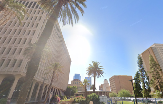 Clouds and Warmth Precede Weekend Cool-Down in Phoenix, Says National Weather Service