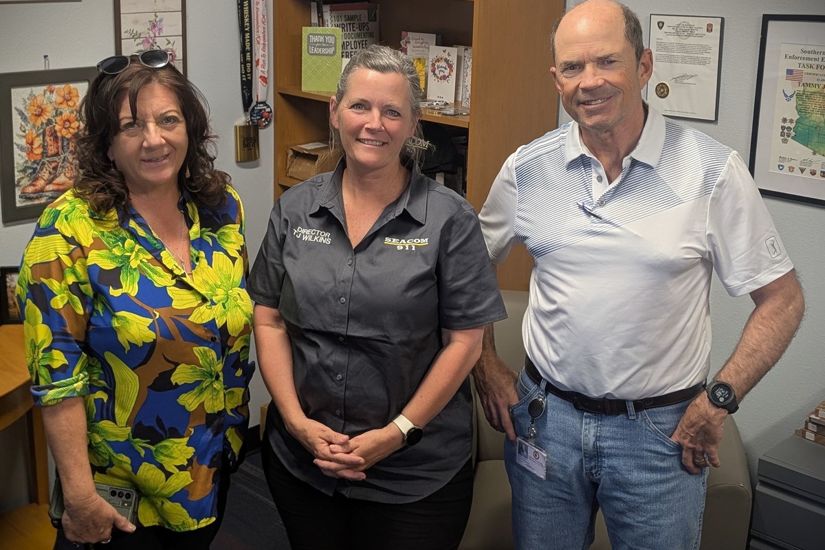 Cochise County Honors SEACOM Dispatchers During National Public Safety Telecommunicators Week