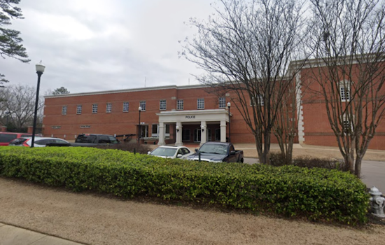 Collierville Residents Advised to Stay Indoors as Straight-Line Winds Cause Widespread Disruption