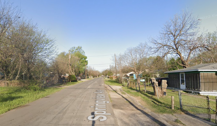 Dallas Police Investigate Fatal Shooting on Springview Avenue, Victim Dead at Scene