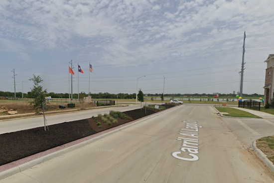 Denton Police Seek Public's Help in Locating Suspect Vehicle in Critical Hit-and-Run Case on Carril Al Lago Drive