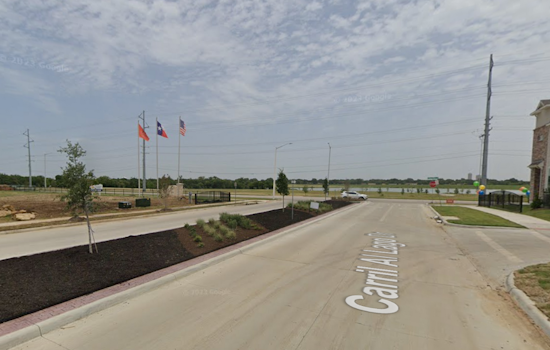 Denton Police Seek Public's Help in Locating Suspect Vehicle in Critical Hit-and-Run Case on Carril Al Lago Drive