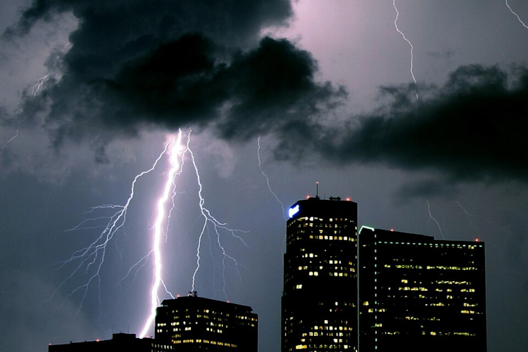Denver Braces for Severe Thunderstorms with Hail and Damaging Winds, Says NWS