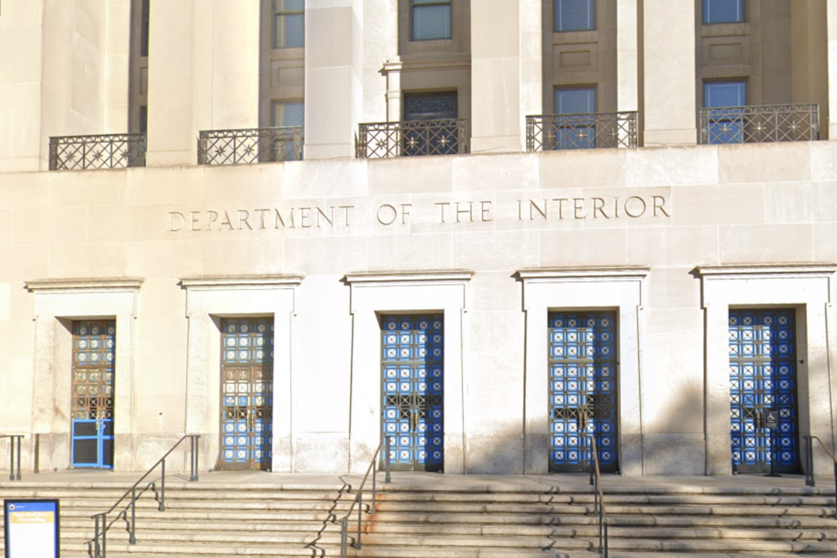 Department Of The Interior Unveils Policy To Boost Gulf Offshore Oil