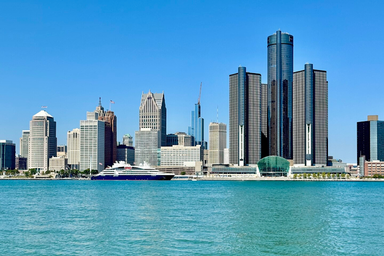 Detroit Weather Rollercoaster: Sunny Days Ahead, Punctuated by Rain and Thunderstorms